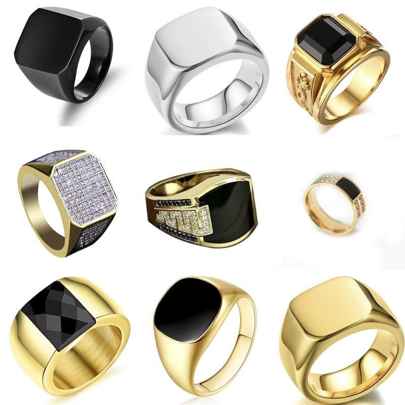 Signet Rings Are a Timeless Trend We Will Always Wear—Here Are 7 Pretty  Ones To Shop Now