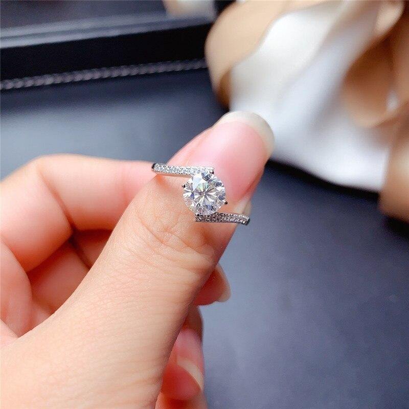 1 carat vvs diamond shop engagement ring